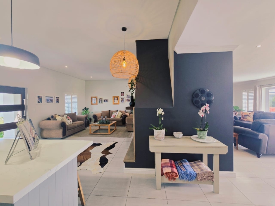 3 Bedroom Property for Sale in Kingswood Golf Estate Western Cape